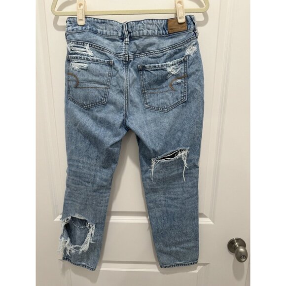 American Eagle Jeans 4 X-Short TomGirl Light Wash Ripped And Distressed - Picture 3 of 9